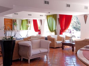 Lounge - Hotel Ollastu - Costa Corallina - Sardinië